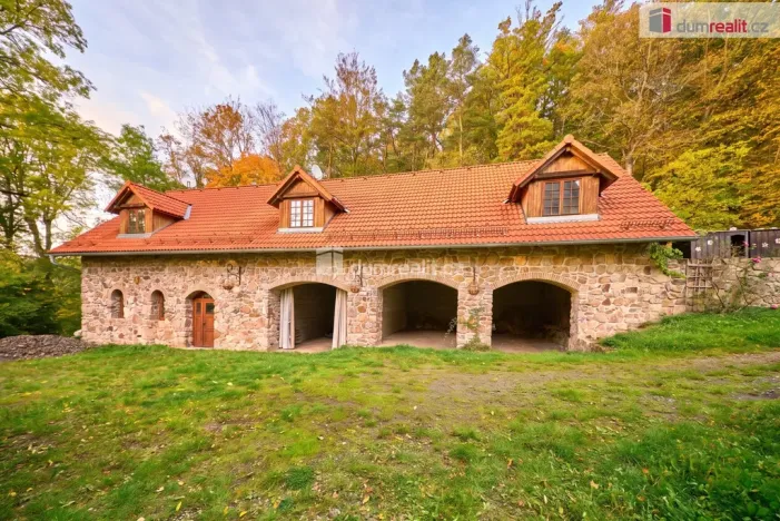 Prodej rodinného domu, Okounov - Oslovice, 630 m2