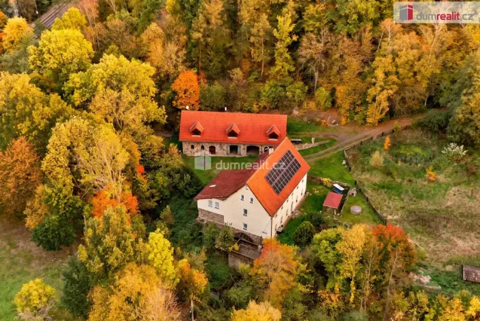 Prodej rodinného domu, Okounov - Oslovice, 630 m2