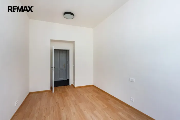 Pronájem bytu 2+kk, Praha - Nusle, Sinkulova, 44 m2