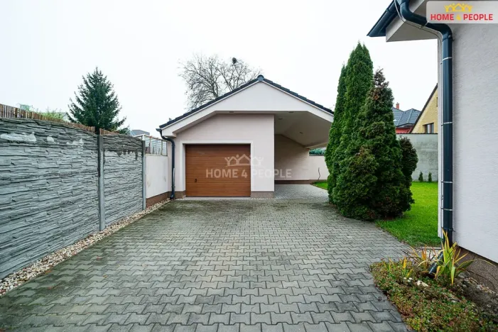 Pronájem rodinného domu, Praha - Horní Počernice, Rožnovská, 145 m2