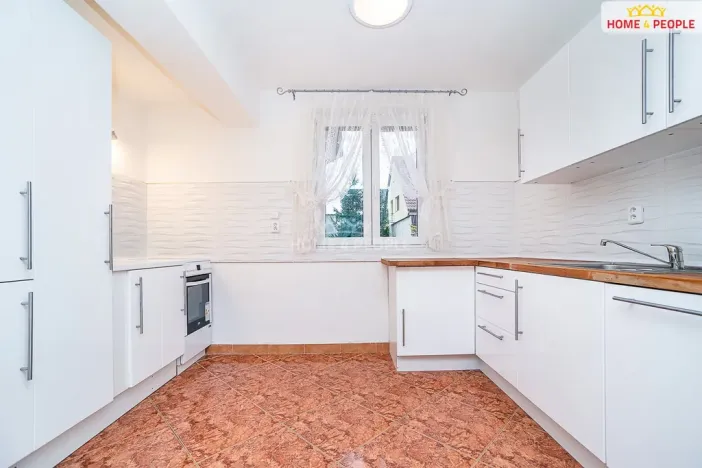 Pronájem rodinného domu, Praha - Horní Počernice, Rožnovská, 145 m2