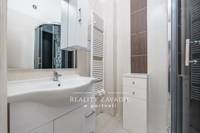 Pronájem bytu 2+kk, Praha - Malá Strana, Plaská, 53 m2
