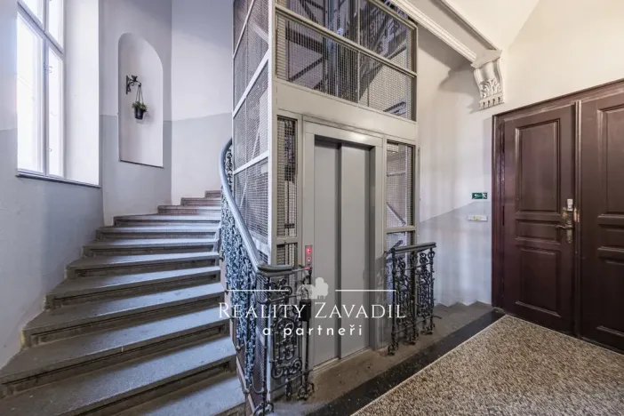 Pronájem bytu 2+kk, Praha - Malá Strana, Plaská, 53 m2