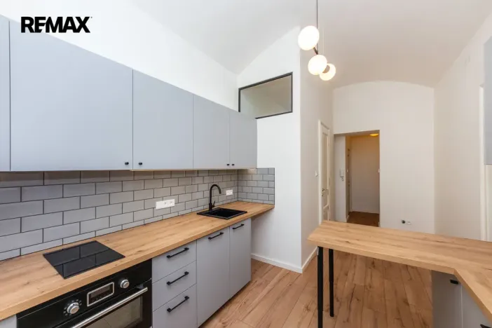 Pronájem bytu 2+kk, Praha - Vyšehrad, Vratislavova, 34 m2