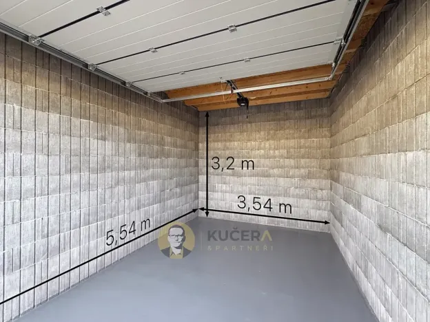 Pronájem garáže, Neratovice, U Závor, 23 m2