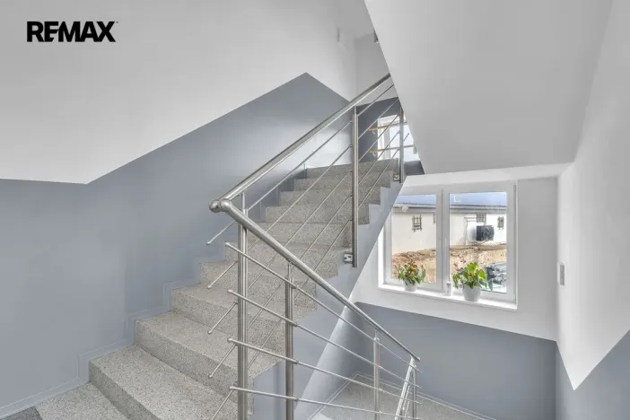 Pronájem kanceláře, Praha, Strakonická, 160 m2