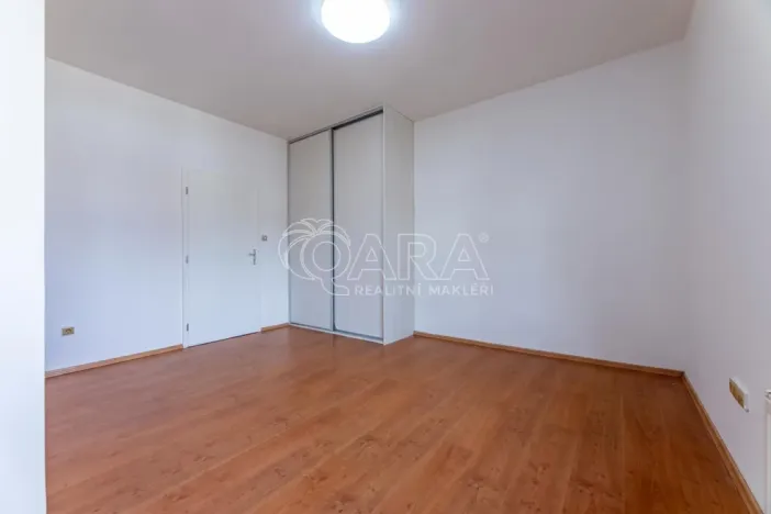 Pronájem bytu 3+1, Praha - Kyje, Herdovská, 75 m2