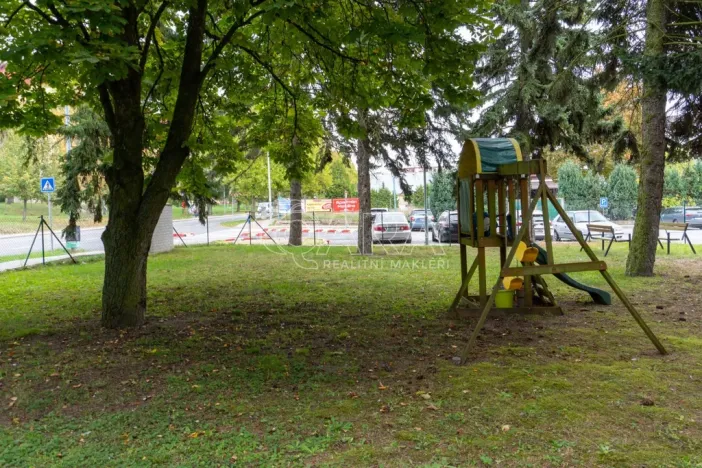Prodej bytu 2+kk, Milovice - Mladá, Armádní, 53 m2