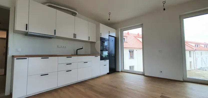 Pronájem bytu 2+kk, Praha - Královice, Ke Tvrzi, 47 m2