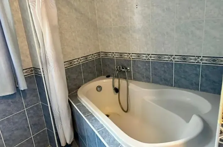 Pronájem bytu 2+1, Karlovy Vary, Zahradní, 52 m2