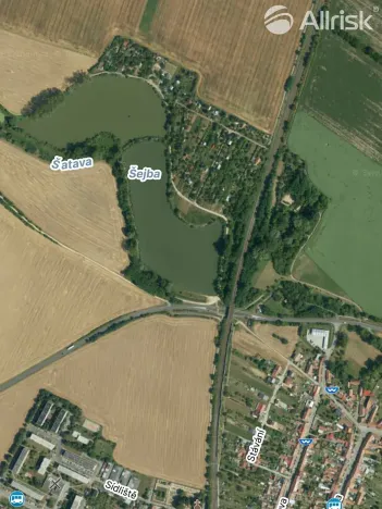 Prodej zahrady, Vojkovice, 910 m2