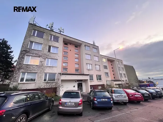 Pronájem bytu 1+kk, Praha - Libeň, Na dlážděnce, 38 m2