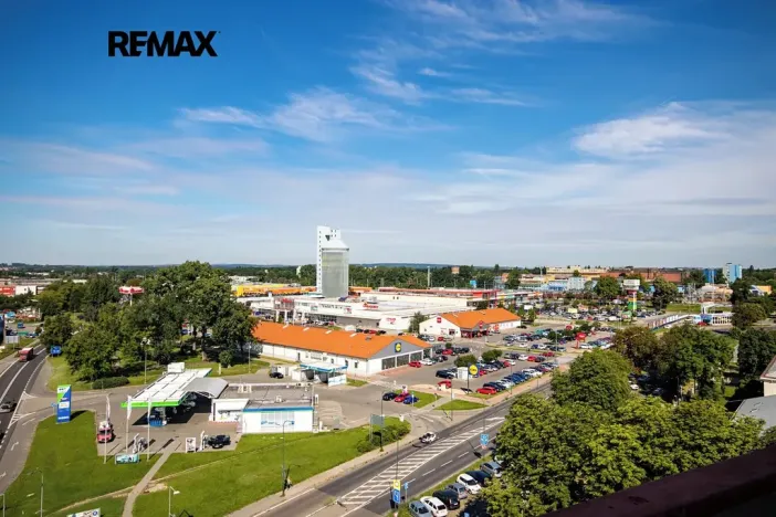 Pronájem bytu 1+1, Hodonín, Velkomoravská, 33 m2