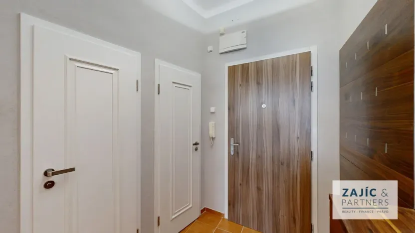 Pronájem bytu 1+1, Praha - Holešovice, Jankovcova, 53 m2