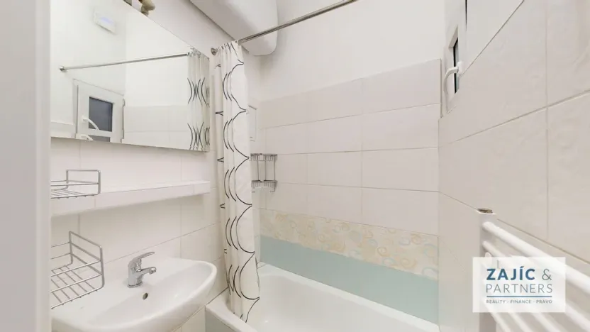 Pronájem bytu 1+1, Praha - Holešovice, Jankovcova, 53 m2