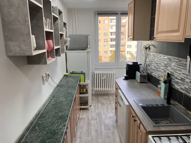 Prodej bytu 3+1, Karlovy Vary, Okružní, 65 m2
