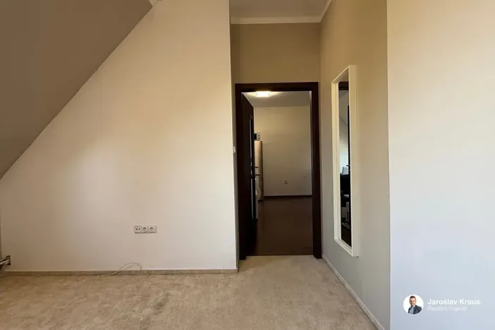 Pronájem bytu 2+kk, Železnice, Tyršova, 42 m2