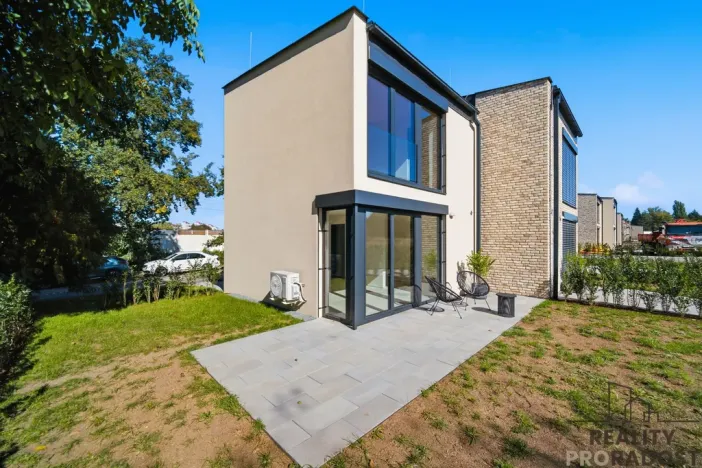 Prodej atypického bytu, Pardubice, Východní, 55 m2