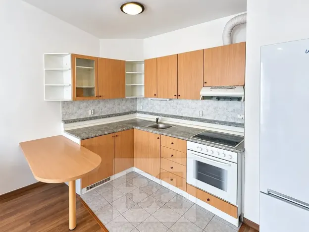 Pronájem bytu 1+kk, Praha - Smíchov, 43 m2