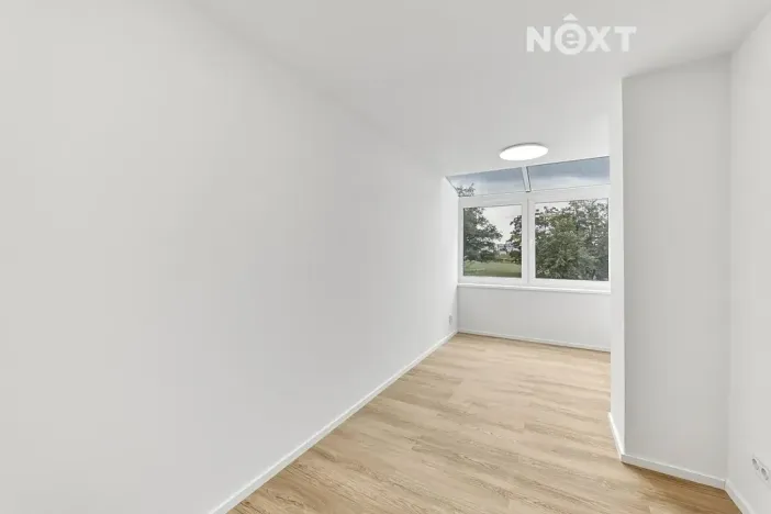 Prodej bytu 2+kk, Praha - Kyje, Vajgarská, 30 m2