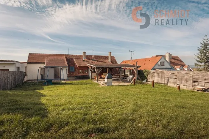 Prodej rodinného domu, Perná, 300 m2