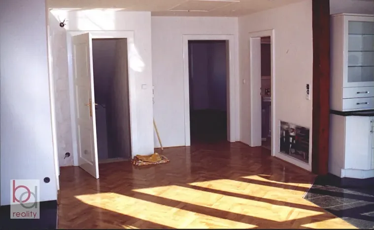 Prodej činžovního domu, České Budějovice, Na Nábřeží, 240 m2