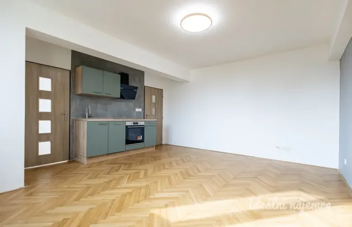 Pronájem bytu 2+kk, Kolín - Kolín II, Tyršova, 36 m2