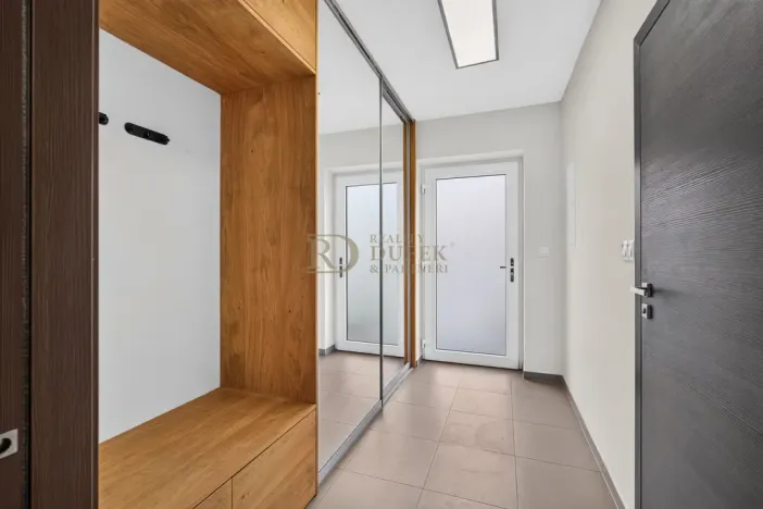 Prodej rodinného domu, Praha - Hostavice, U Hostavického potoka, 95 m2