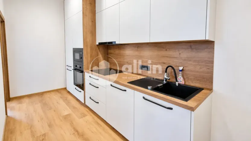 Pronájem kanceláře, Vyškov - Vyškov-Město, náměstí Obránců míru, 27 m2
