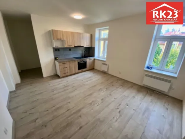 Pronájem bytu 1+kk, Mariánské Lázně, Husova, 31 m2
