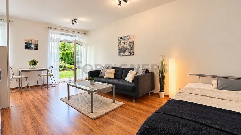 Pronájem bytu 1+kk, Brno, Adamcova, 34 m2