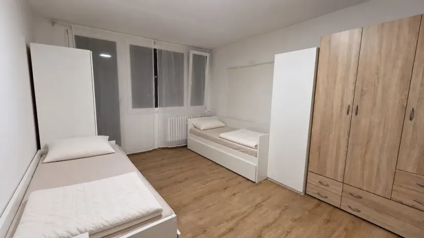 Pronájem pokoje, Praha - Háje, Štichova, 70 m2