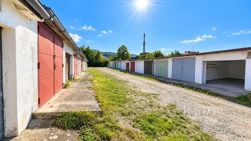 Pronájem garáže, Písek, Vrcovická, 18 m2