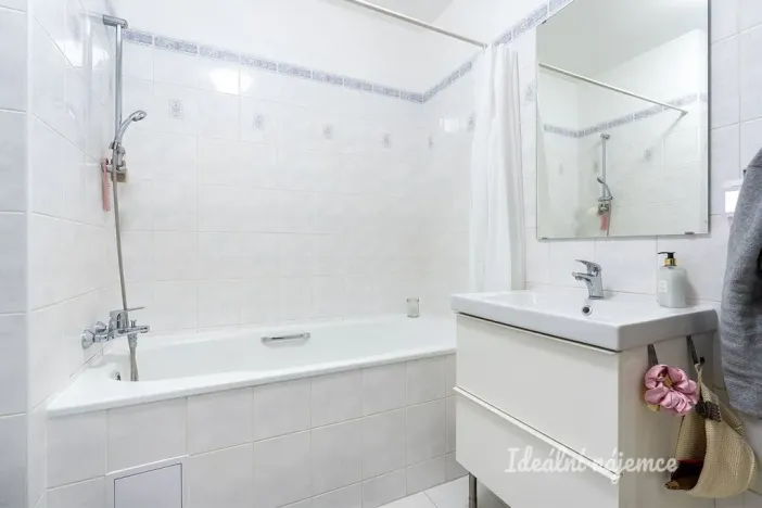 Pronájem bytu 2+kk, Praha - Letňany, Chotěšovská, 56 m2