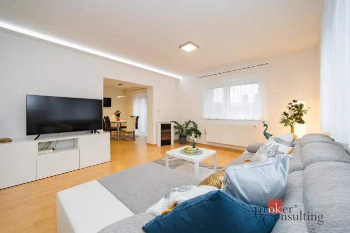 Prodej rodinného domu, Praha - Dolní Chabry, Bolebořská, 268 m2