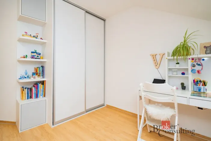 Prodej rodinného domu, Praha - Dolní Chabry, Bolebořská, 268 m2