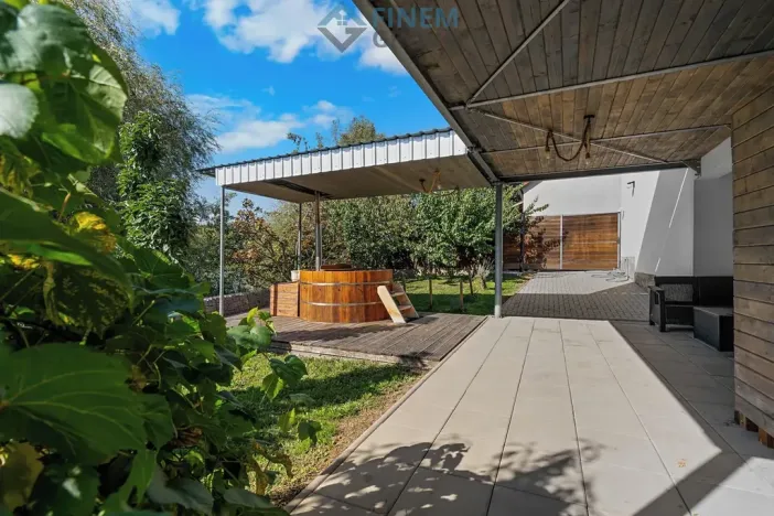Prodej chalupy, Borovany, 181 m2