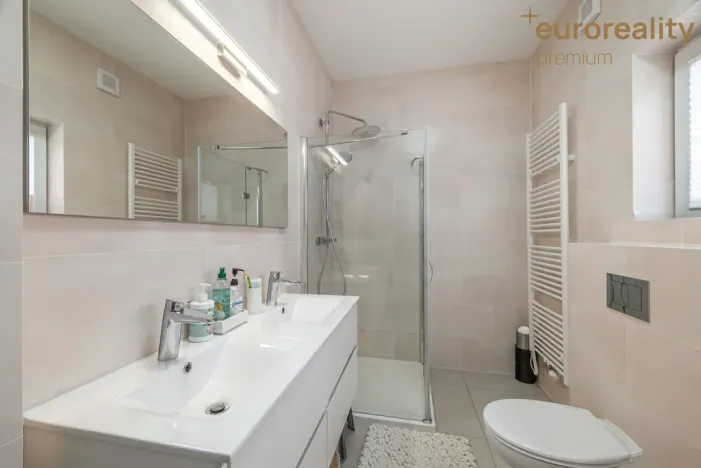 Pronájem rodinného domu, Chodová Planá, Kolmá, 100 m2