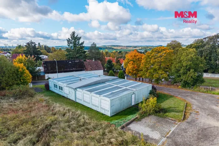 Prodej obchodního prostoru, Bernartice, 290 m2