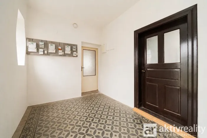 Prodej činžovního domu, Dolní Zálezly, Mírové náměstí, 250 m2