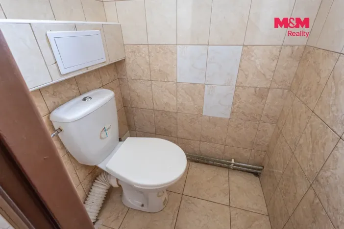 Pronájem bytu 3+1, Nový Bor, Tržní náměstí, 85 m2