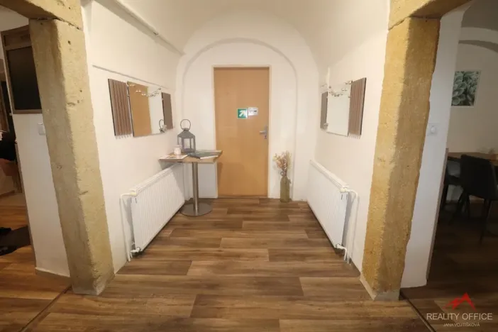 Pronájem obchodního prostoru, Děčín - Děčín I-Děčín, Křížová, 60 m2