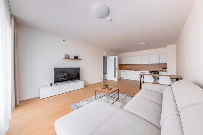 Pronájem bytu 3+kk, Praha - Vysočany, Hindlova, 82 m2