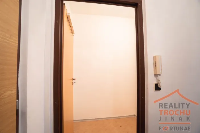 Prodej bytu 1+kk, Hradec Králové, Milady Horákové, 32 m2