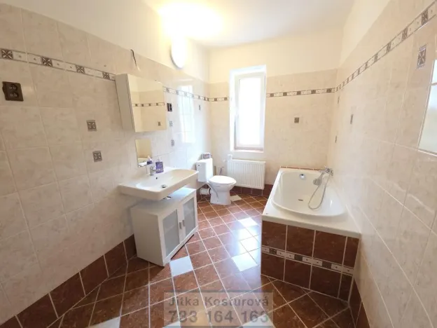 Pronájem bytu 2+1, Krnov - Pod Bezručovým vrchem, Hlubčická, 53 m2