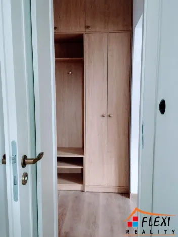 Pronájem bytu 1+1, Ostrava - Mariánské Hory, Železárenská, 40 m2