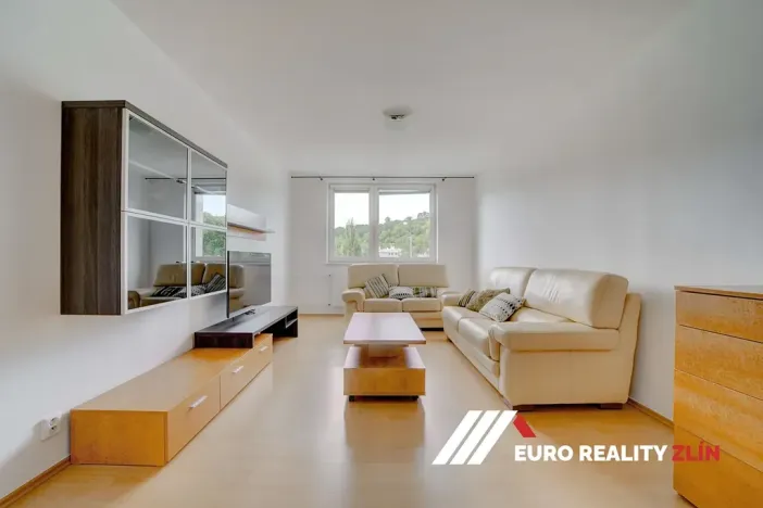 Pronájem bytu 2+1, Zlín, Dřevnická, 66 m2
