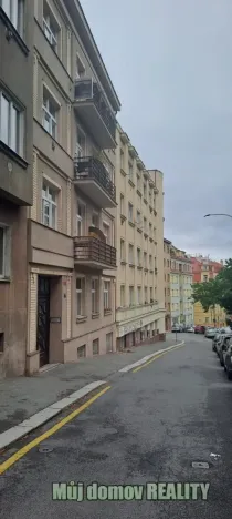 Pronájem bytu 1+kk, Praha - Nusle, Jaurisova, 32 m2