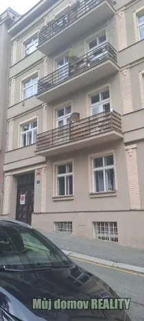 Pronájem bytu 1+kk, Praha - Nusle, Jaurisova, 32 m2