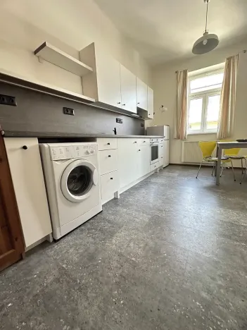 Pronájem bytu 2+kk, Liberec, Husitská, 40 m2
